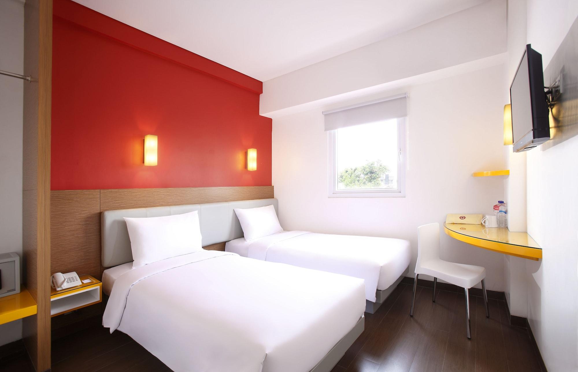 Amaris Hotel Cilegon Exteriör bild