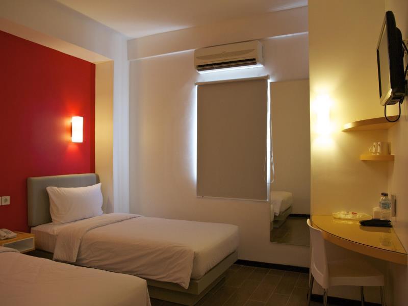 Amaris Hotel Cilegon Exteriör bild